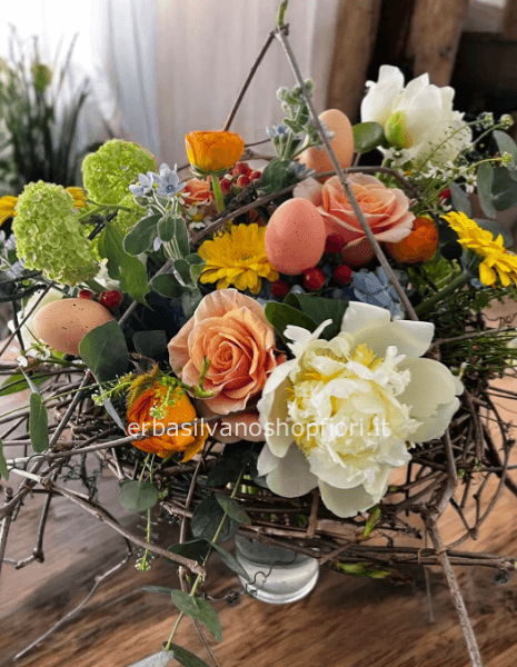 Nido-bouquet primavera